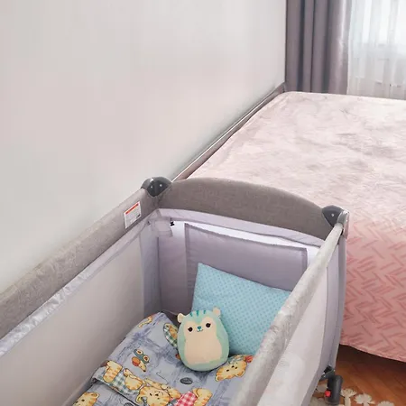 Charming Bagdat Avenue Hideaway, Near Marina