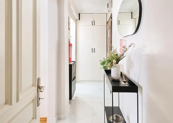 Charming Bagdat Avenue Hideaway, Near Marina * اسطنبول